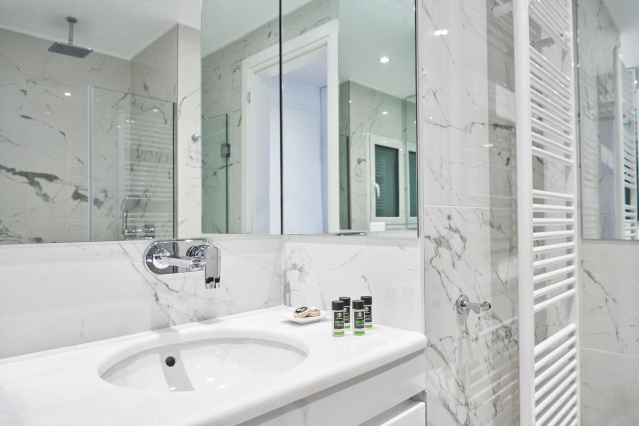 Hilton-Ilisia Park 2Bd Elite Living Apartment Athens Luaran gambar
